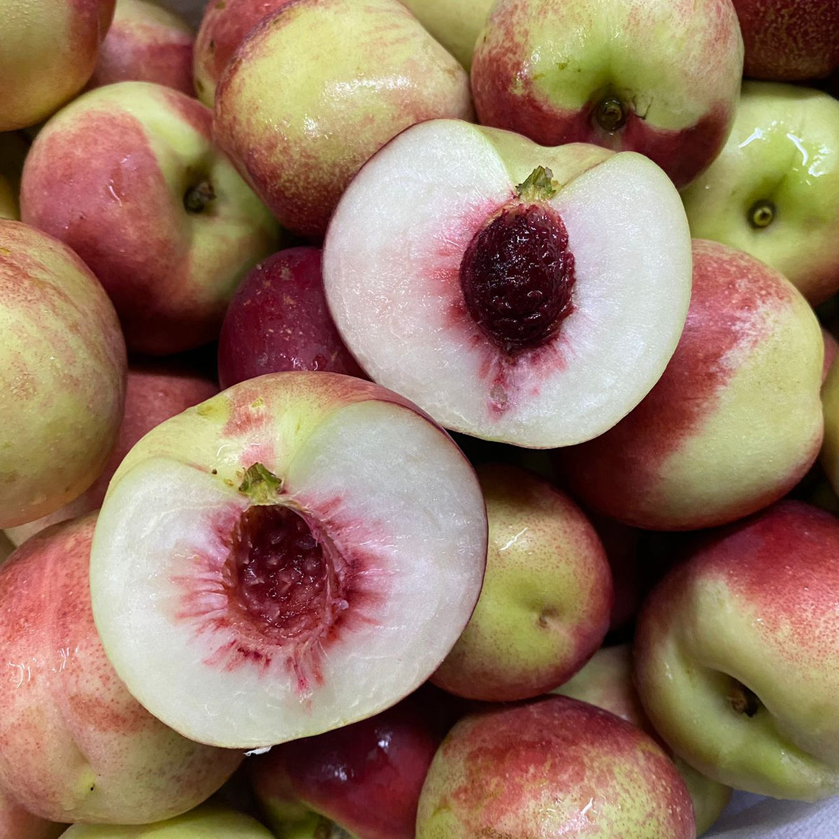 Strawberry Nectarine China [1KG/1Pack] MBG Fruit Shop