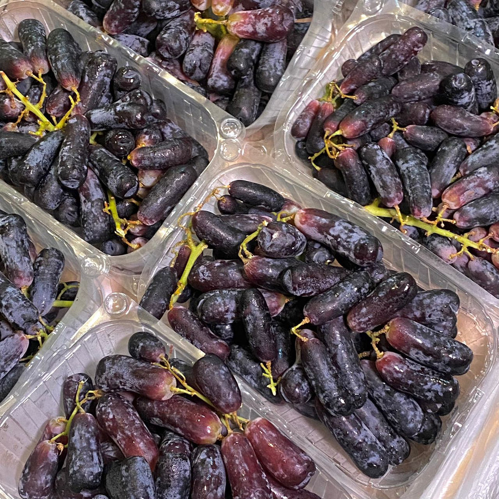 (✈️ Air Flown) Egypt Sweet Sapphire Black Grape-Grapes-MBG Fruit Shop