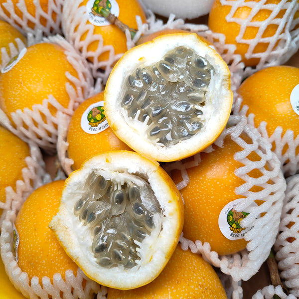 Ecuador Passion Fruit [3 Pcs]-Exotic Fruits-MBG Fruit Shop