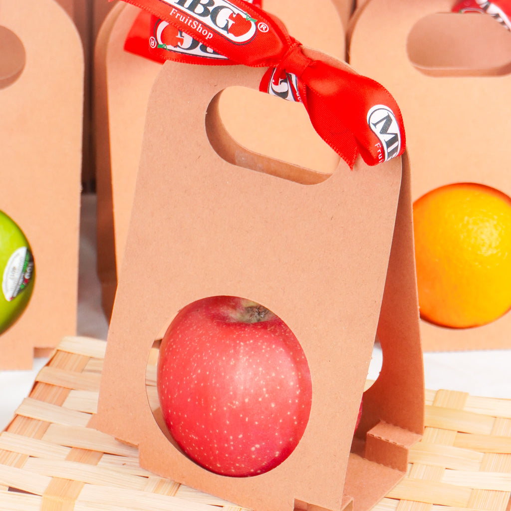 Red Apple Favour