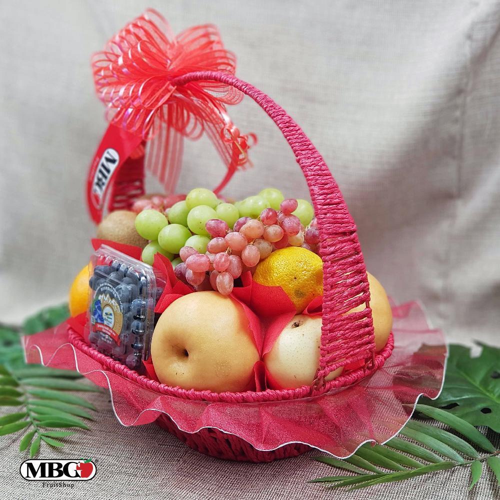 Deluxe Fruit Basket (10 Types of Fruits) MBG Fruit Shop
