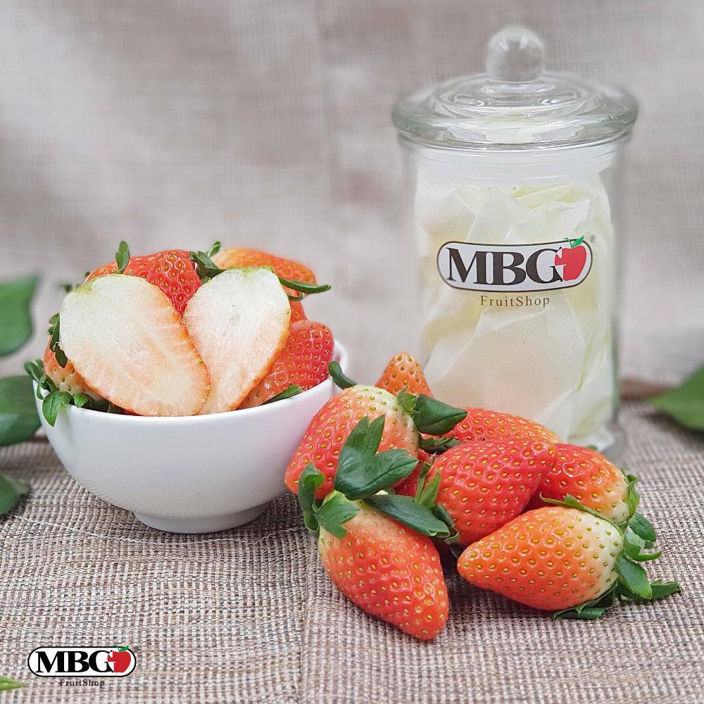 Korea Sweet Strawberry (500g/pack)-Berries-MBG Fruit Shop