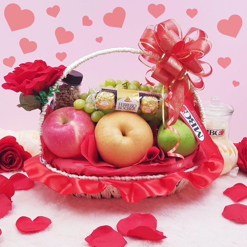 Passion Love Fruit Basket (S) - (8 Types of Fruits)-Valentine-MBG Fruit Shop